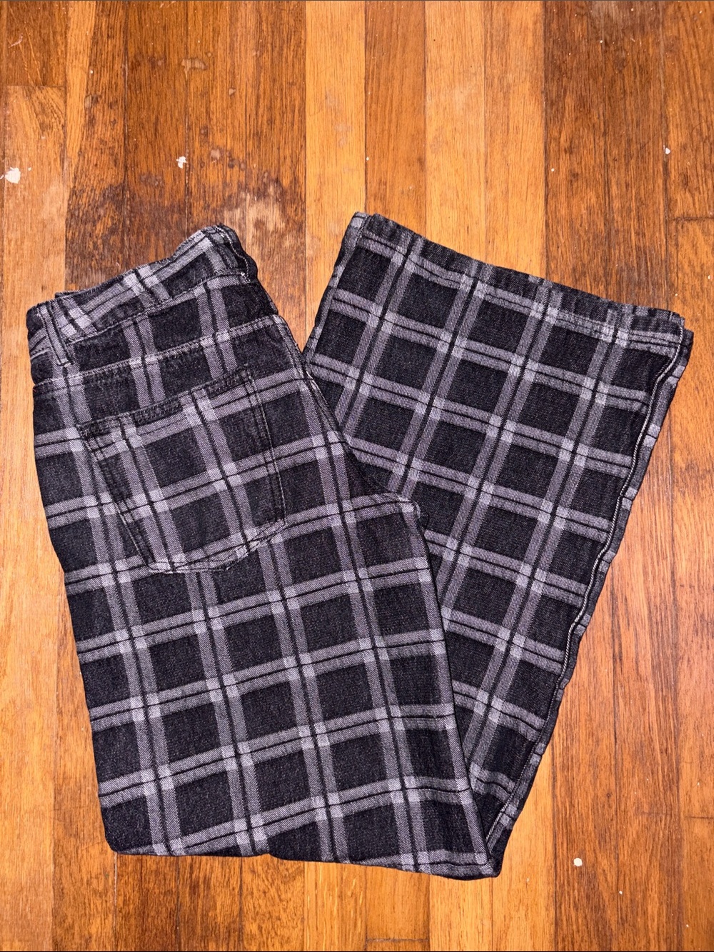 Edikted Baggy Low Rise Plaid Jeans